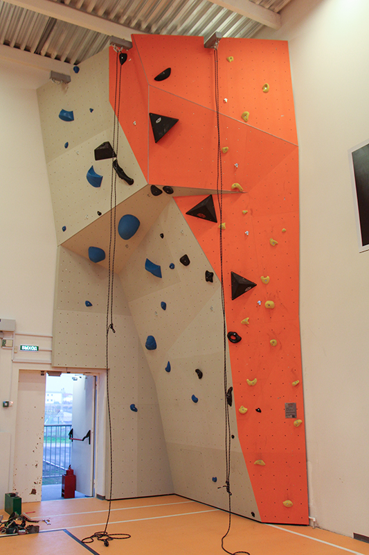 Climbing wall AZTEC for International Arctic School 