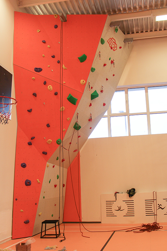 Climbing wall AZTEC for International Arctic School 