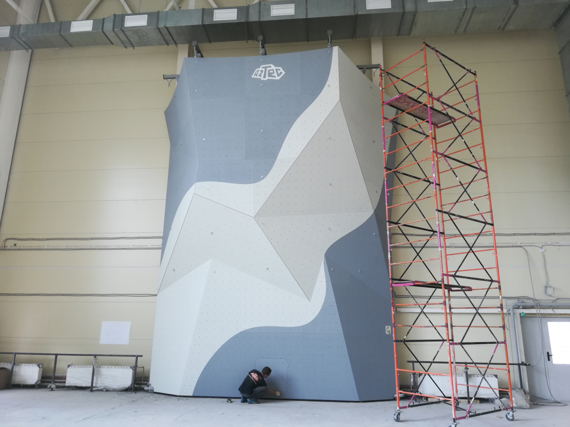 Climbing wall AZTEC for fitness