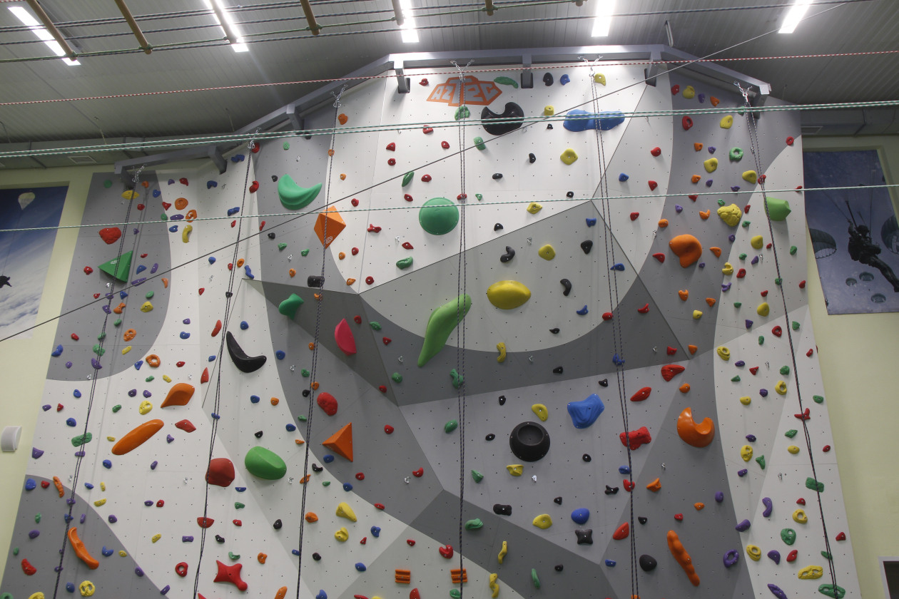 Climbing wall AZTEC in MBEI "Yelykaevskaya secondary school of Kemerovo oblast'"