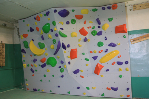 Boulder wall AZTEC for school
